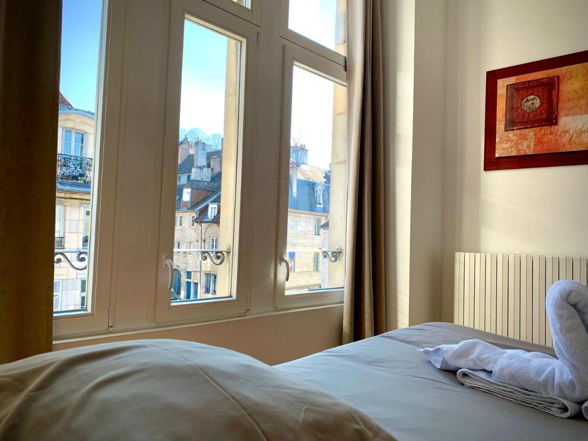 Les Fabuleux Appartements Du Coeur De Ville - Place Victor Hugo Besançon Exterior foto
