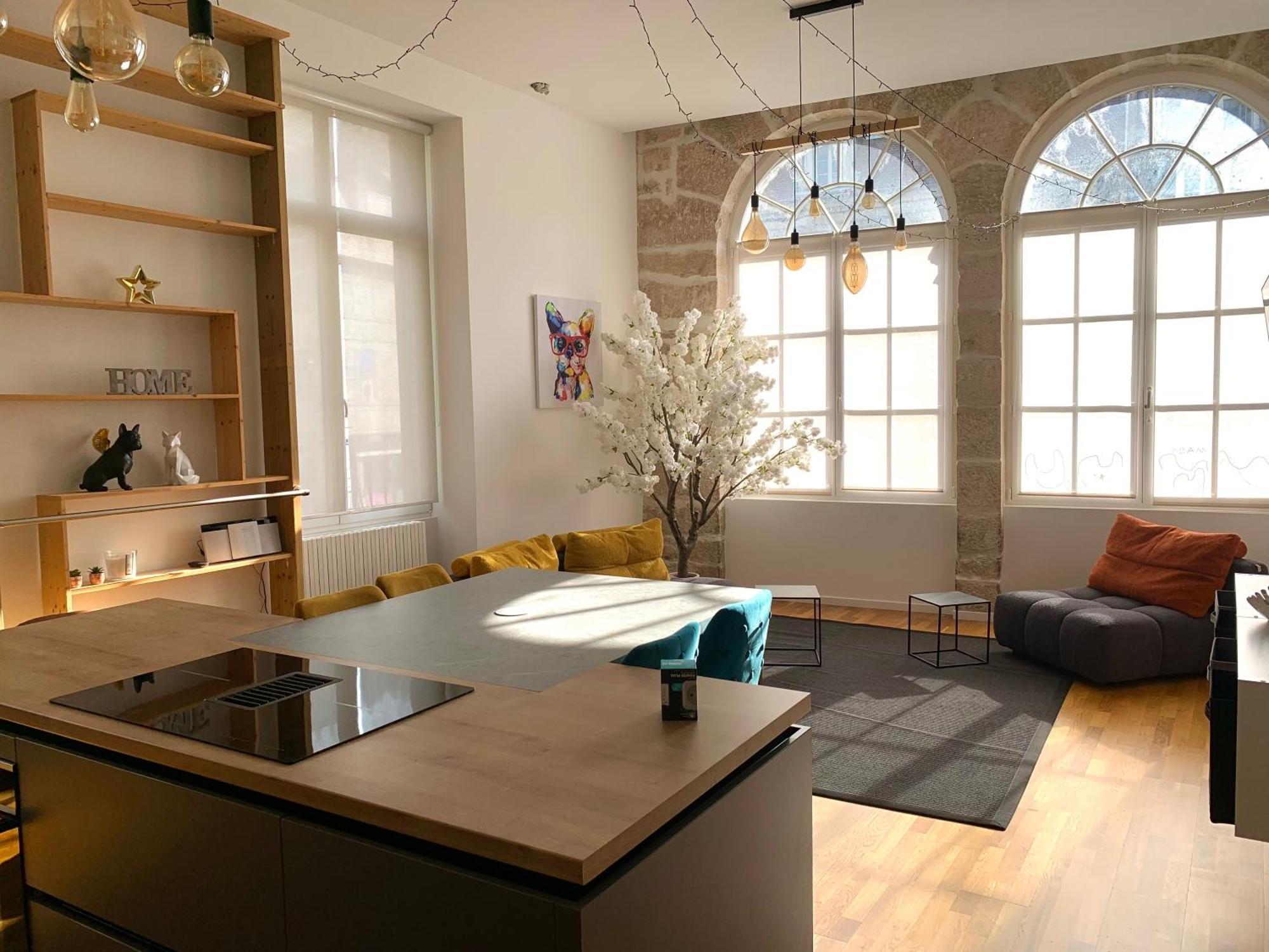 Les Fabuleux Appartements Du Coeur De Ville - Place Victor Hugo Besançon Exterior foto